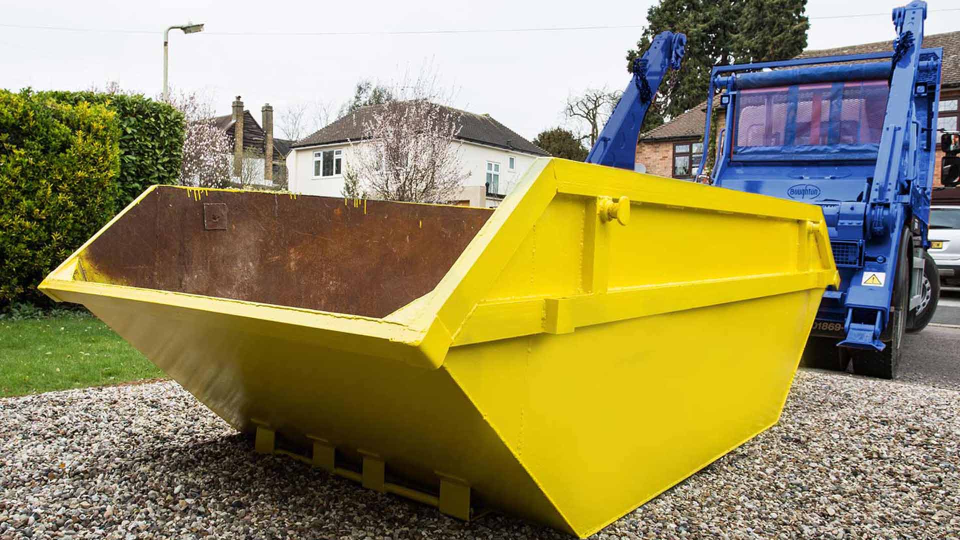 Square. Skip 5 Factors to Consider for Efficient Skip Hire Services